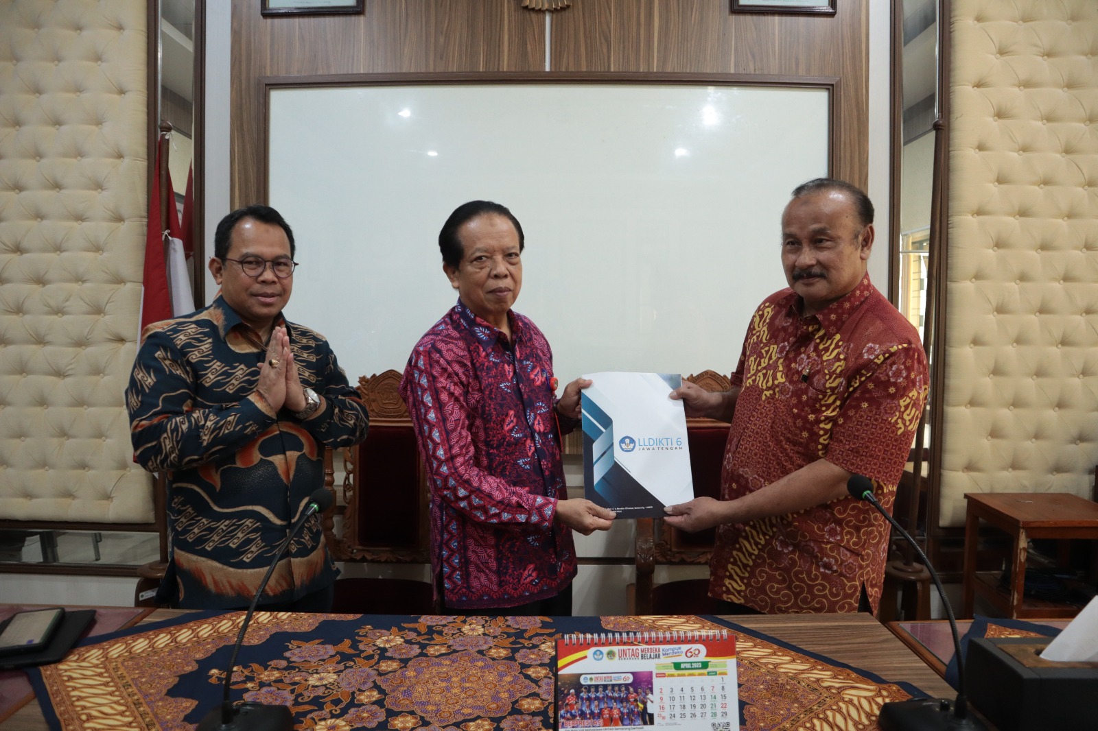 Untag Semarang Tambah Guru Besar Ilmu Manajemen