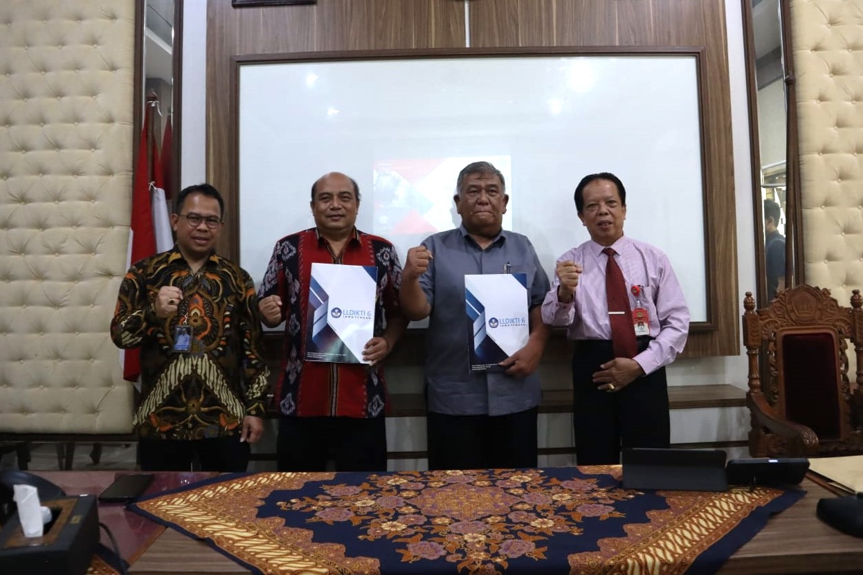 Untag Semarang Tambah Dua Guru Besar