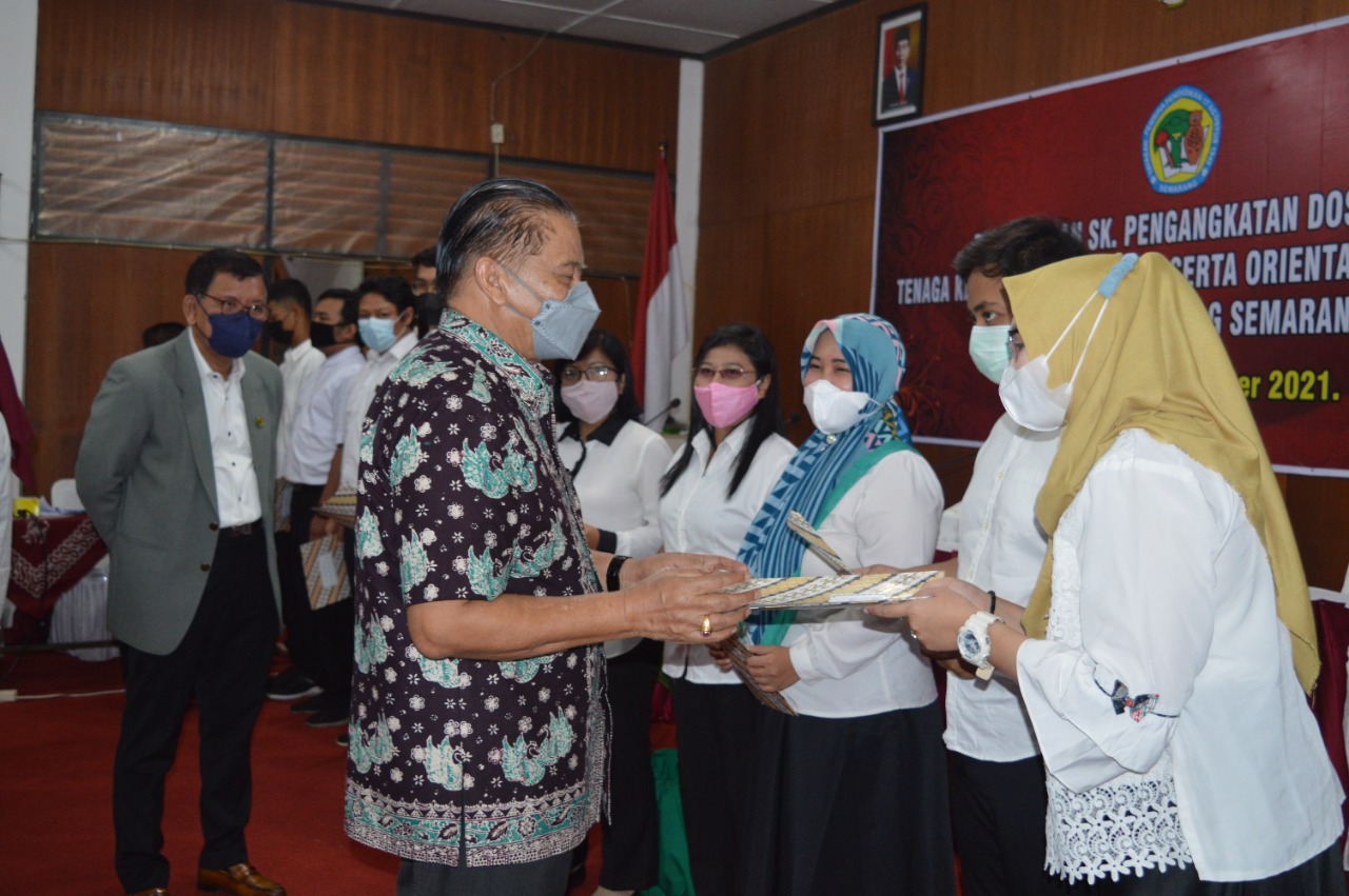 Dosen dan Tendik Untag Terima SK Pengangkatan Dari YPP 17 Semarang.