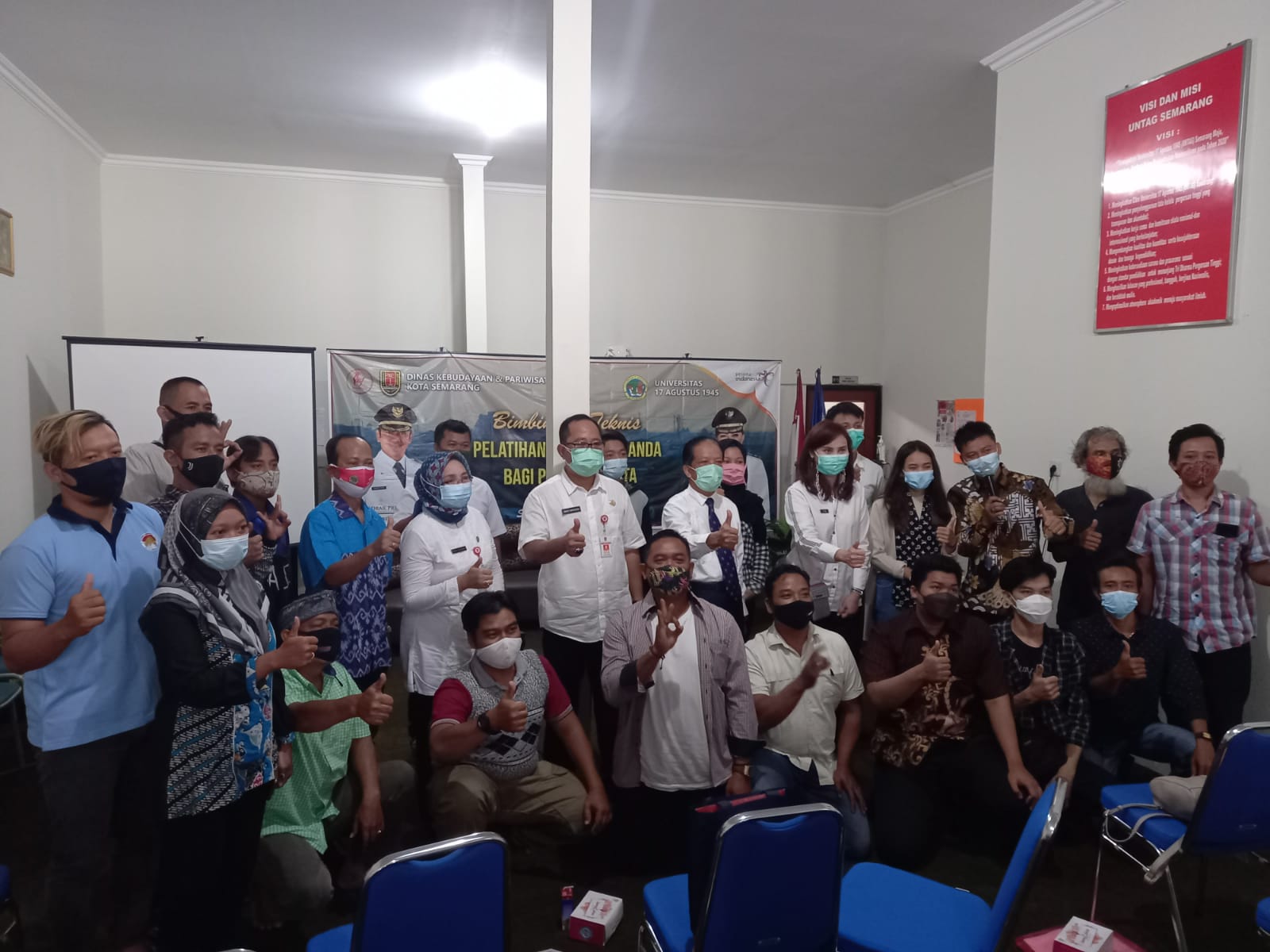 Untag Gelar Pelatihan Bahasa Asing Bagi Pelaku Wisata.