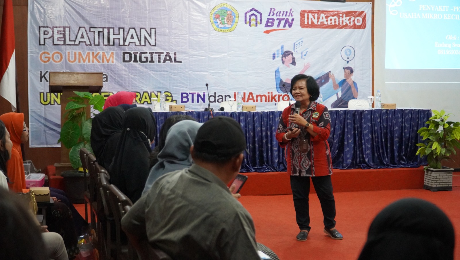 Untag Ajarkan Pelaku UMKM Tentang Pemasaran Digital